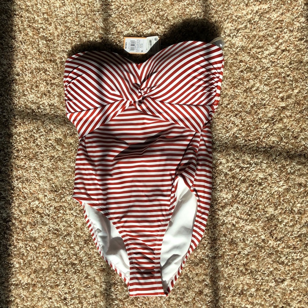 One piece swimsuit